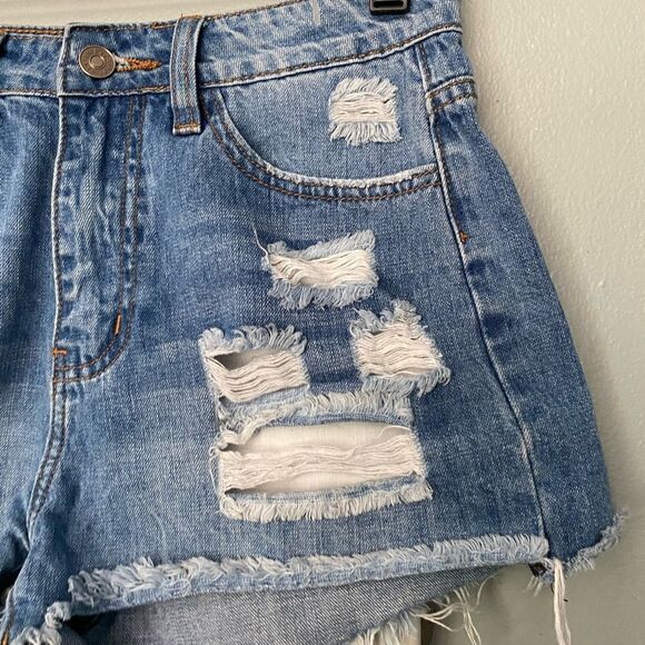 Nature Denim distressed cut off Jean Shorts 2 - Picture 2 of 8